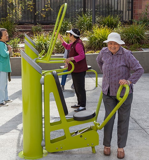 seniors exercising in boedekker park