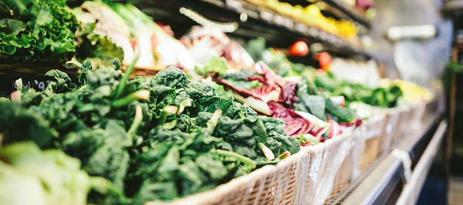 Image of produce in grocery aisle